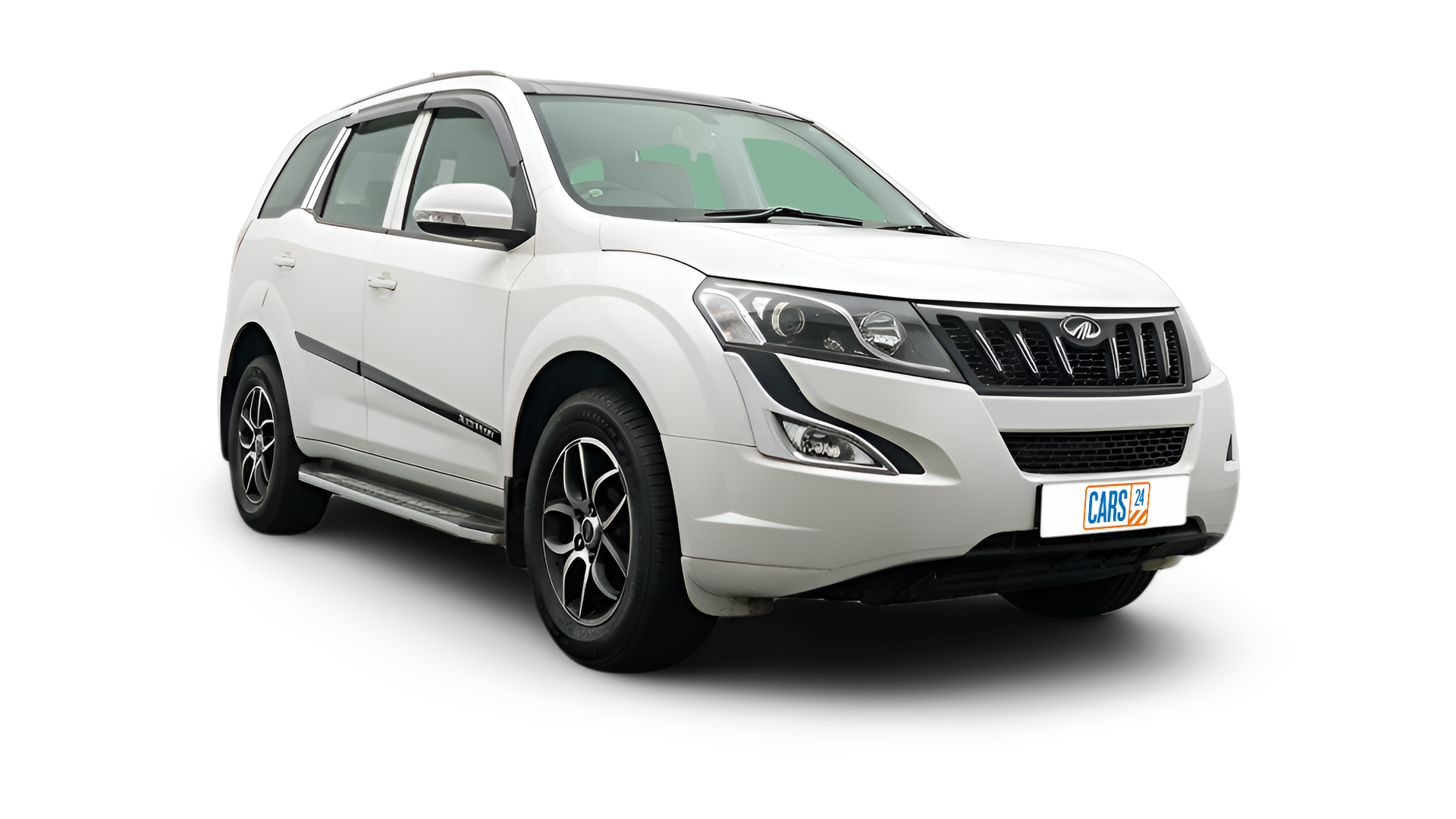 Mahindra XUV500-img